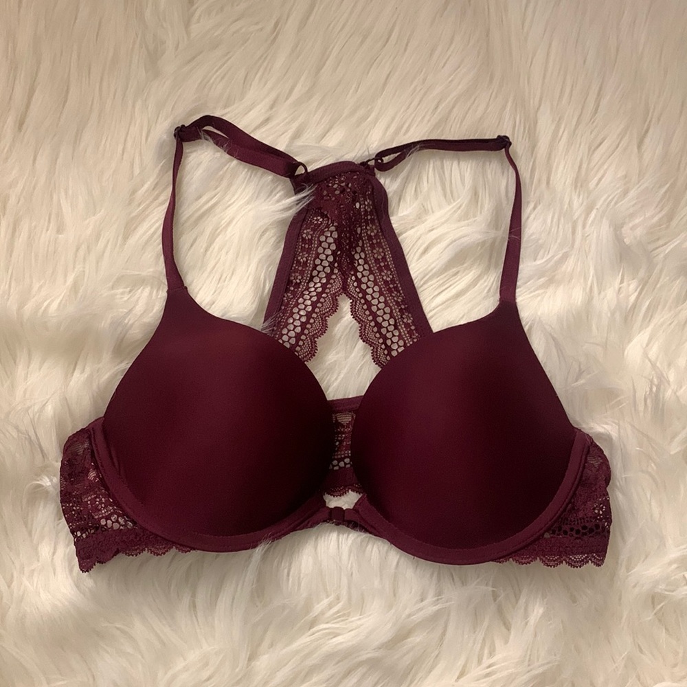 NWOT Victoria’s Secret 34B Push-up Bra